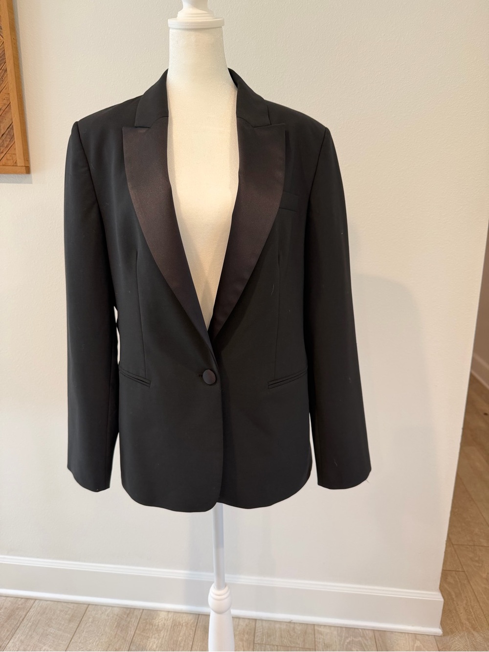 Zara Black Satin-Lapel Single-Button Blazer